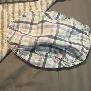 Old Navy Hat 
18-24 months